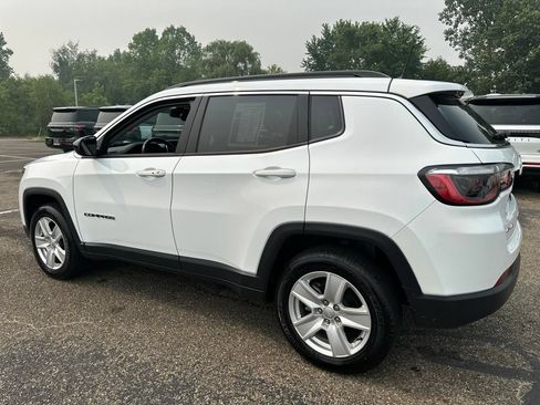 Used 2022 Jeep Compass Latitude w/ Convenience Group AWD/4WD image 9