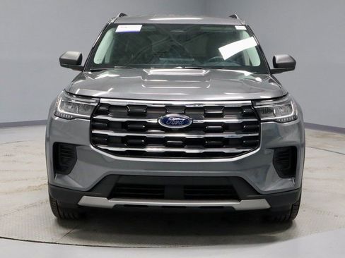 Certified 2025 Ford Explorer Active image 6