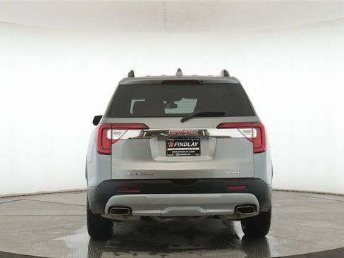 Used 2023 GMC Acadia SLT image 11