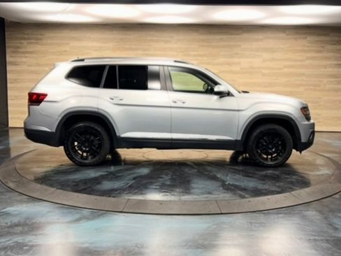 Used 2018 Volkswagen Atlas SEL AWD/4WD image 24