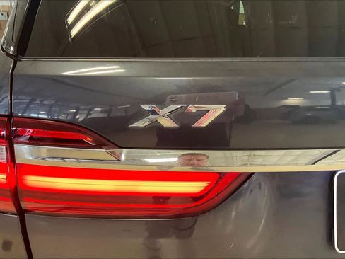 Used 2020 BMW X7 xDrive40i w/ Premium Package AWD/4WD image 31
