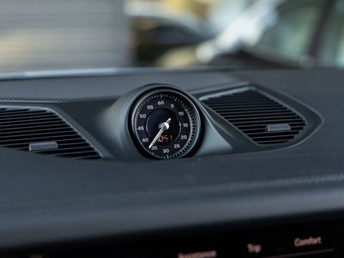 New 2026 Porsche Cayenne S image 32