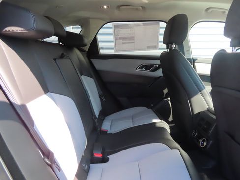 New 2025 Land Rover Range Rover Velar Dynamic SE image 21