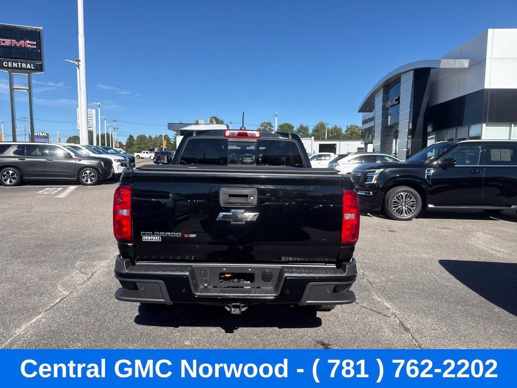 Used 2019 Chevrolet Colorado Z71 w/ Z71 Midnight Edition AWD/4WD image 4
