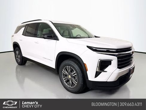 New 2026 Chevrolet Traverse LT image 1