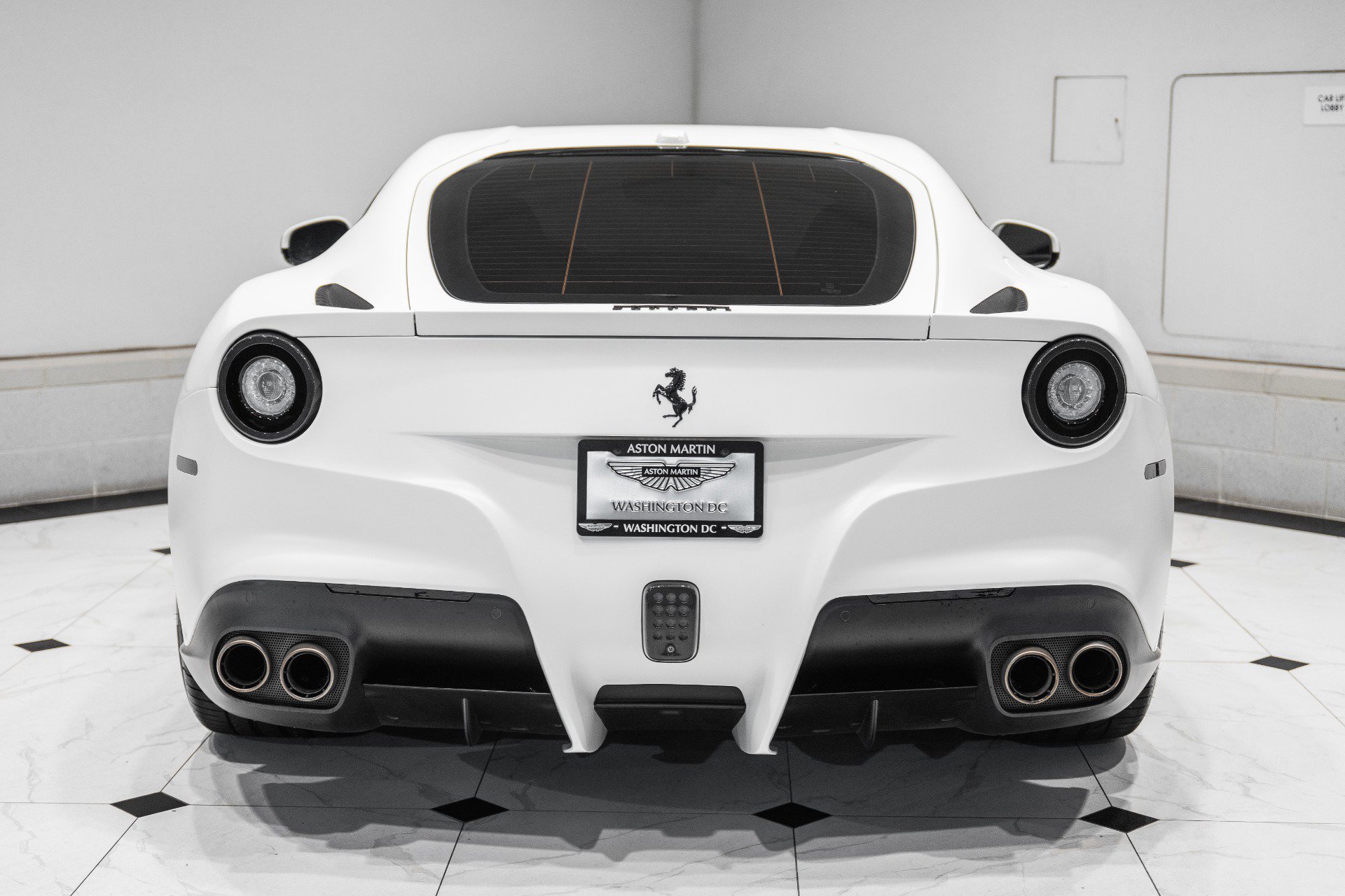 Used 2017 Ferrari F12 Berlinetta RWD image 8