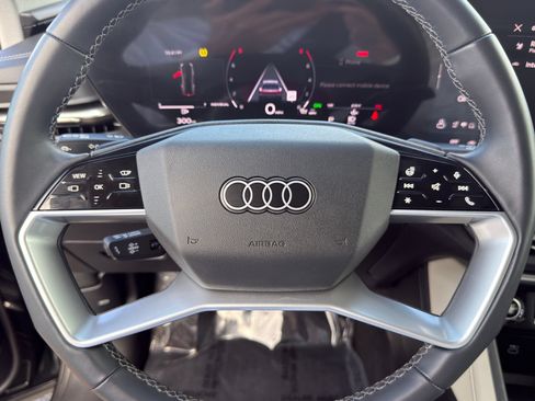 Certified 2025 Audi Q5 Premium w/ Premium Plus AWD/4WD image 19