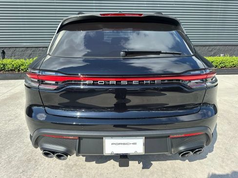 Used 2026 Porsche Macan AWD/4WD image 12