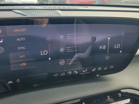 New 2026 Buick Enclave Avenir w/ Super Cruise Package image 18