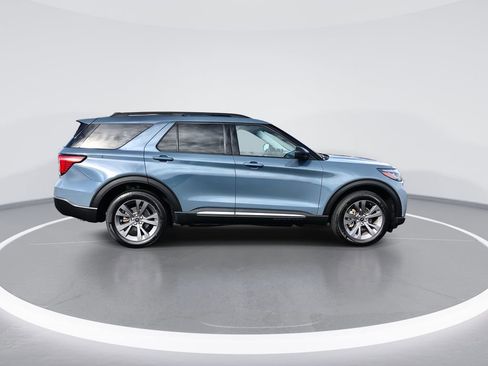 Used 2025 Ford Explorer Active w/ Active Comfort Package AWD/4WD image 9