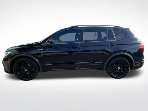 Used 2024 Volkswagen Tiguan SE R-Line FWD image 2