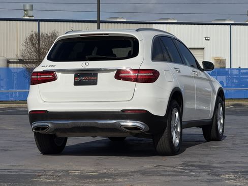 Used 2018 Mercedes-Benz GLC 300 w/ Premium Package image 10