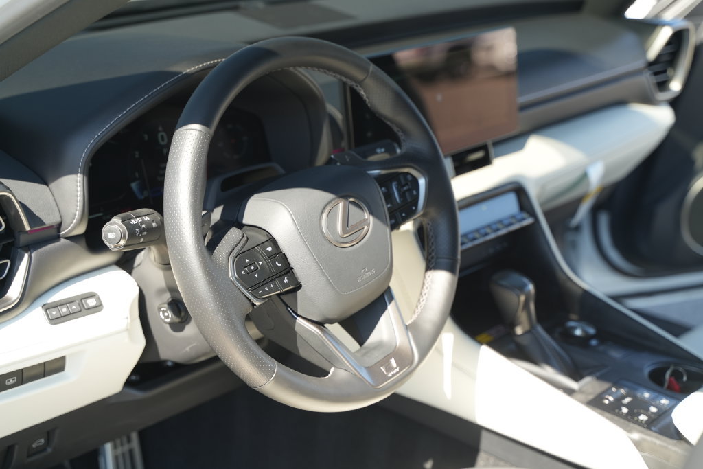 Used 2026 Lexus IS 350 F Sport w/ Special Appearance Package RWD image 29