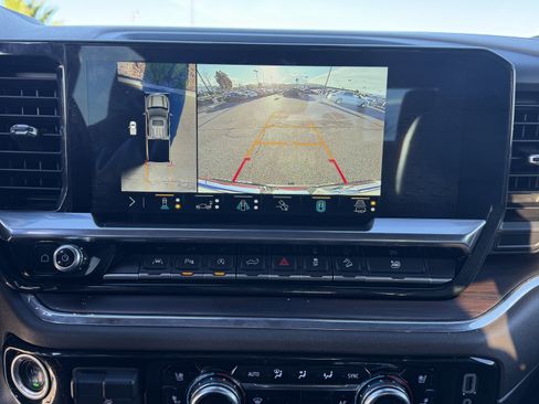 Used 2023 GMC Sierra 1500 SLT w/ SLT Premium Plus Package image 28