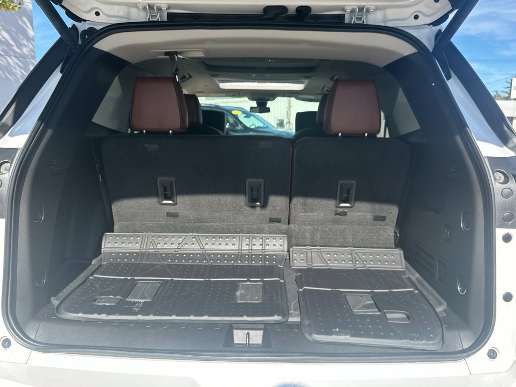 Used 2019 Chevrolet Traverse High Country w/ LPO, Floor Liner Package AWD/4WD image 33