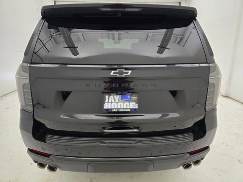 New 2025 Chevrolet Suburban Z71 w/ Z71 Off-Road Package image 45