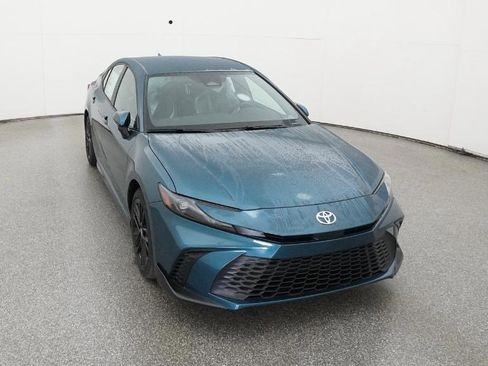 New 2026 Toyota Camry SE image 31