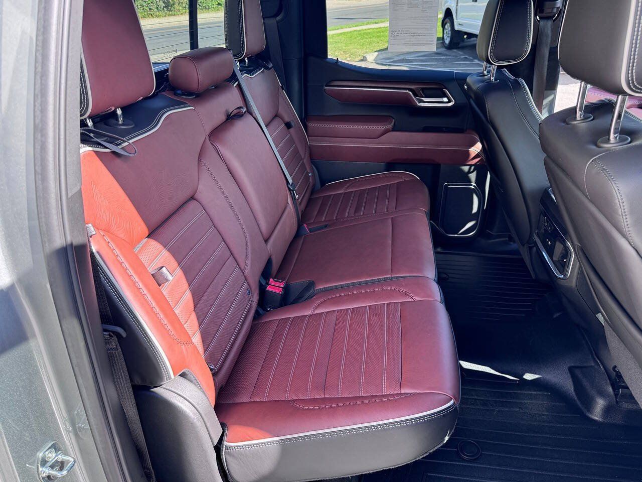 Used 2023 GMC Sierra 1500 Denali Ultimate AWD/4WD image 24