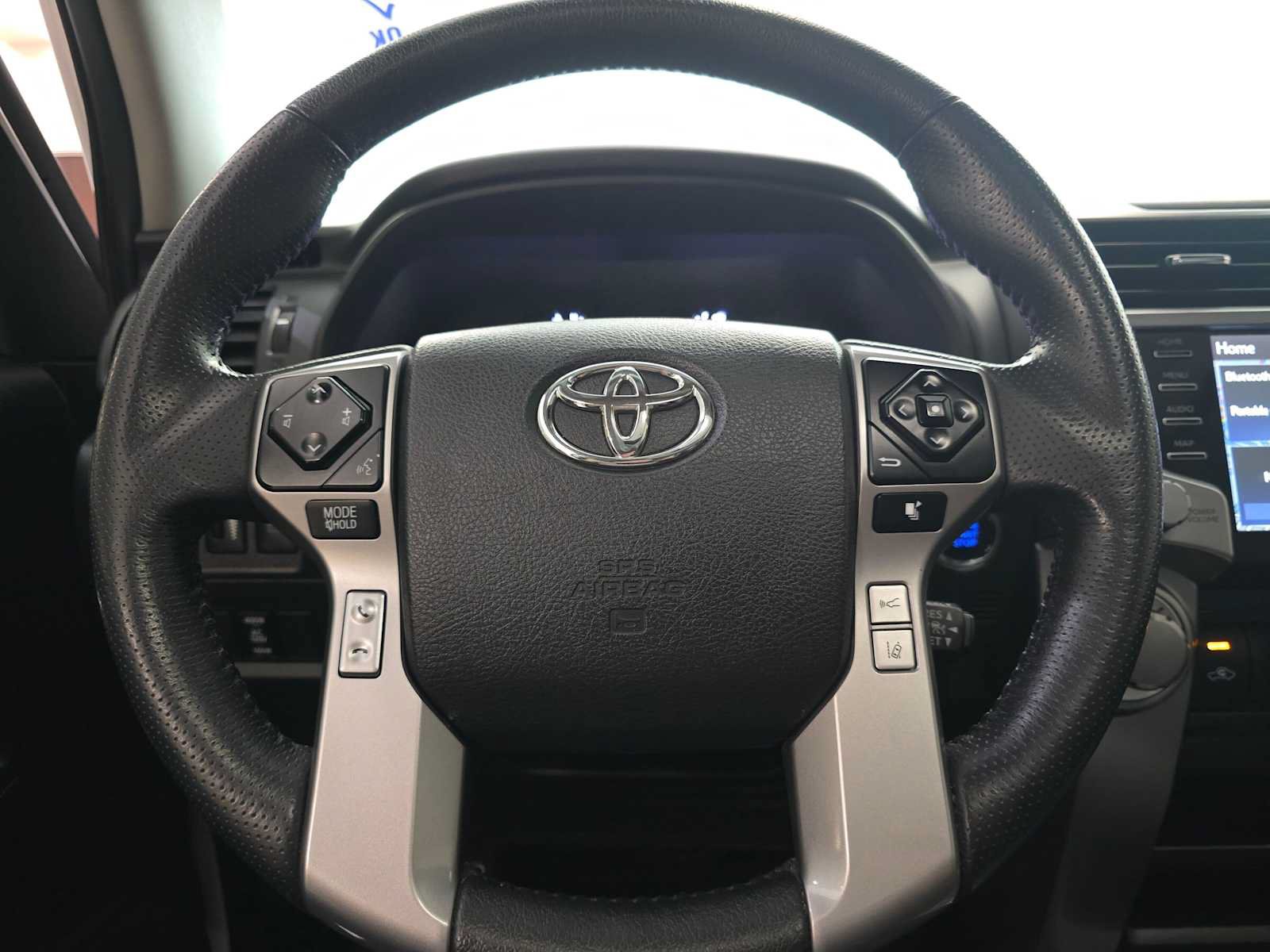 Used 2020 Toyota 4Runner SR5 Premium w/ Moonroof Package AWD/4WD image 11