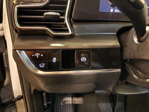 Used 2024 Kia Sportage SX FWD image 17