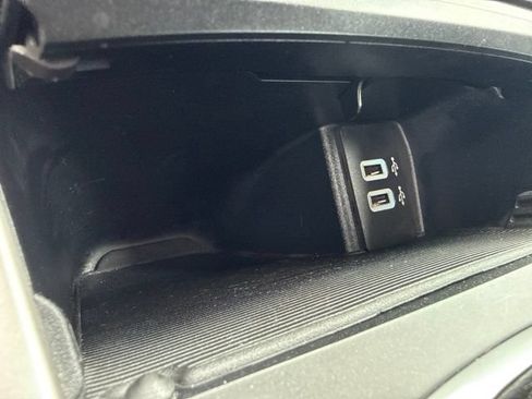 Used 2016 Ford Edge SEL w/ Equipment Group 201A AWD/4WD image 20