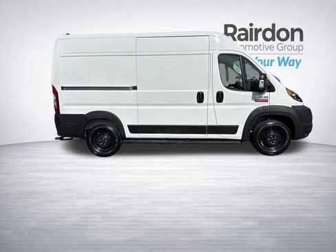 Used 2021 RAM ProMaster 2500 w/ Convenience Group FWD image 8