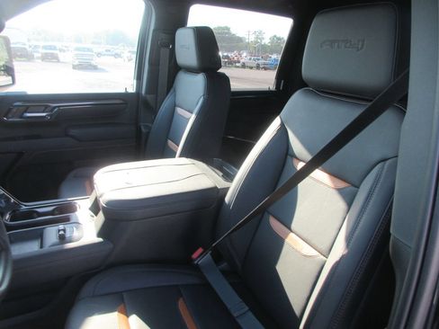 New 2026 GMC Sierra 2500 AT4 w/ AT4 Premium Plus Package AWD/4WD image 14