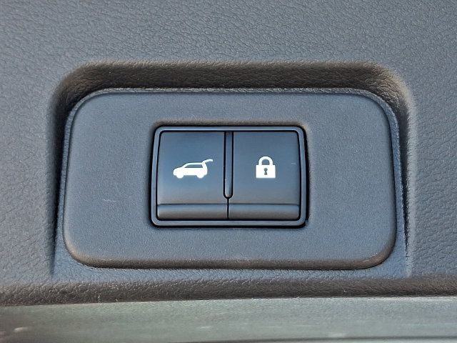 Used 2023 Nissan Rogue Platinum w/ Platinum Premium Package AWD/4WD image 32