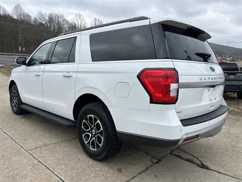 Used 2024 Ford Expedition Max XLT image 6