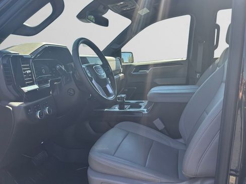 Used 2024 GMC Sierra 1500 SLT w/ SLT Premium Plus Package AWD/4WD image 19