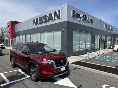 Certified 2024 Nissan Pathfinder SL