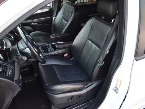 Used 2020 Dodge Grand Caravan GT image 20