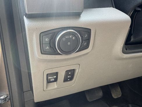 Used 2018 Ford F150 XLT w/ Equipment Group 302A Luxury AWD/4WD image 35