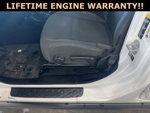 Used 2024 Jeep Gladiator Sport AWD/4WD image 19