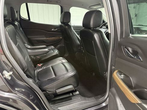 Used 2019 GMC Acadia SLE w/ LPO, Black Accent Package AWD/4WD image 34