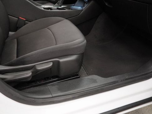 Used 2024 Chevrolet Malibu LT image 51