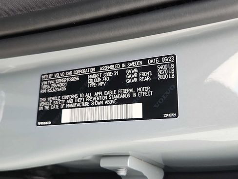 Used 2024 Volvo XC60 B5 Ultimate w/ Protection Package Premier AWD/4WD image 25