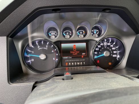 Used 2012 Ford F350 Lariat w/ Chrome Pkg image 6