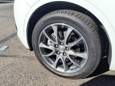 Used 2020 Buick Envision Essence w/ Experience Buick Package image 4