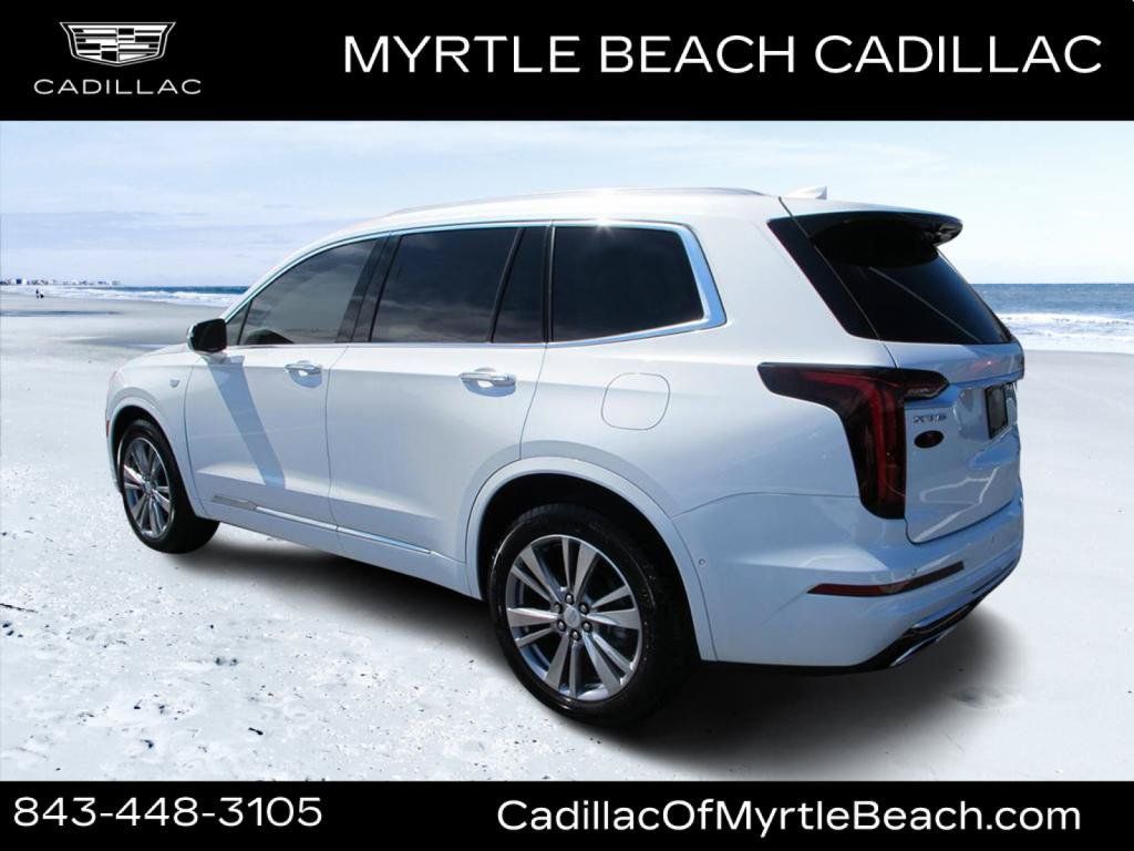 Used 2023 Cadillac XT6 Premium Luxury w/ Platinum Package FWD image 5