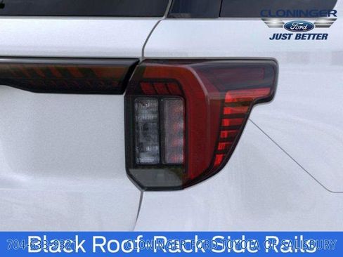 New 2026 Ford Explorer Active w/ Active Comfort Package image 24