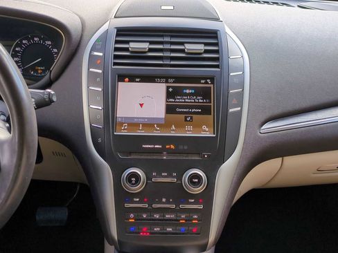 Used 2019 Lincoln MKC Reserve w/ MKC Climate Package image 29