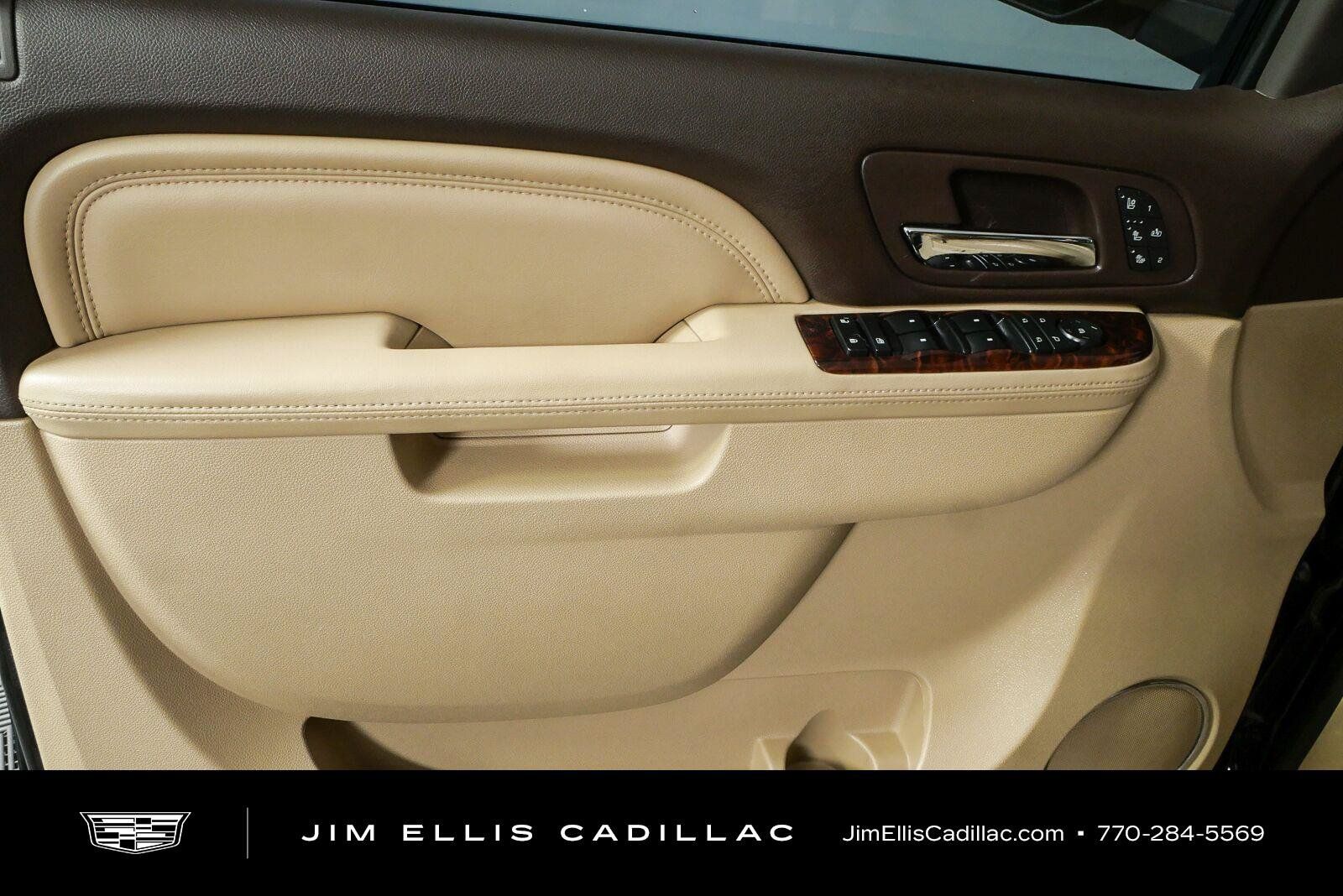 Used 2014 GMC Yukon XL Denali RWD image 6