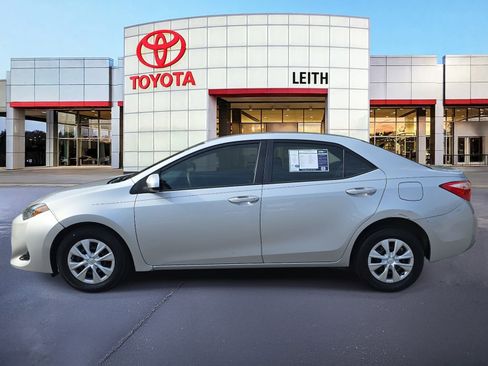 Used 2018 Toyota Corolla L image 8