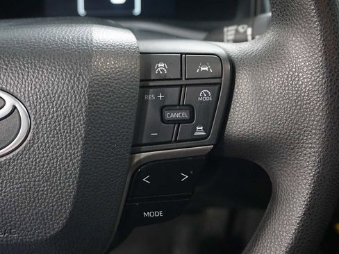 Used 2025 Toyota Camry LE image 24