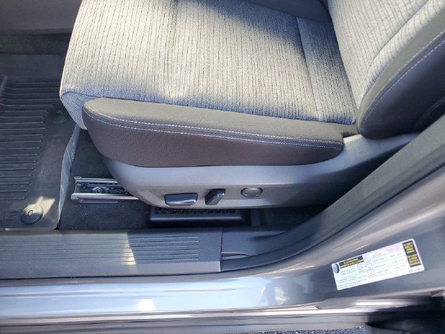 Certified 2023 Nissan Rogue SV AWD/4WD image 17