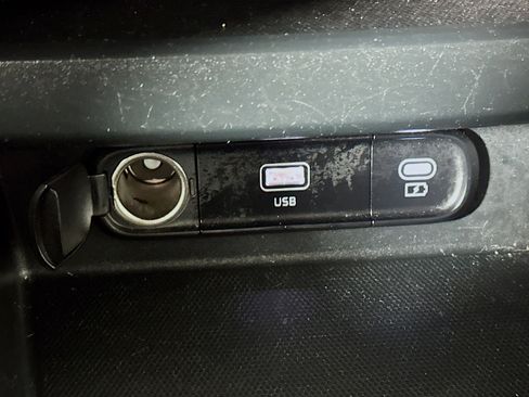 Used 2025 Kia Seltos S image 26