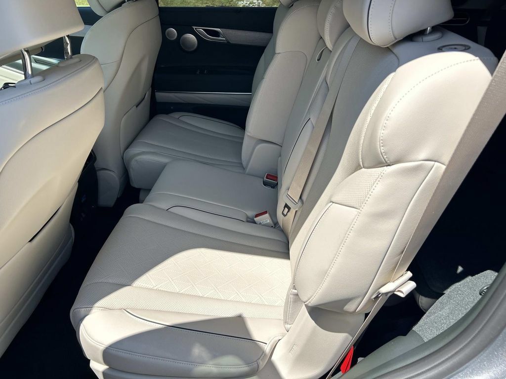 New 2027 Genesis GV80 2.5T Prestige AWD/4WD image 21