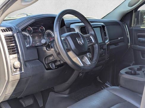 Used 2014 RAM 1500 Laramie image 9