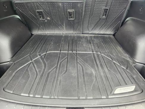 Used 2024 Chevrolet Blazer LT w/ Convenience Package FWD image 32